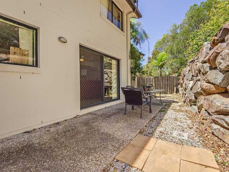 Photo - 3/20 Paddington Drive, Carrara QLD 4211 - Image 6