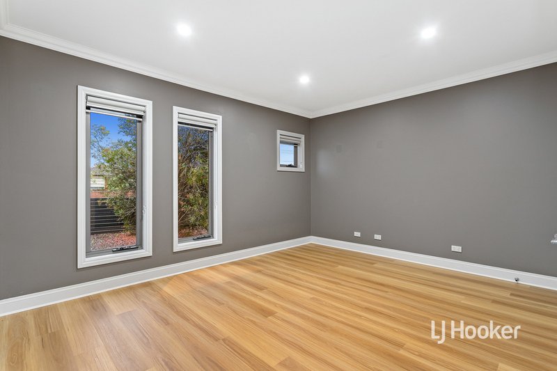 Photo - 320 Queen Street, Altona Meadows VIC 3028 - Image 7