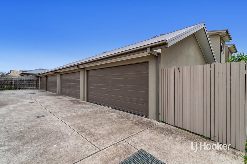 Photo - 320 Queen Street, Altona Meadows VIC 3028 - Image 16