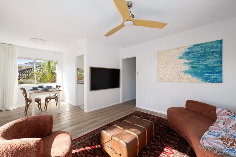 Photo - 3/20 Regent Street, Dee Why NSW 2099 - Image 3