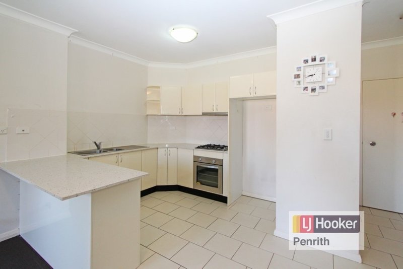 Photo - 3/20 Santley Crescent, Kingswood NSW 2747 - Image 5