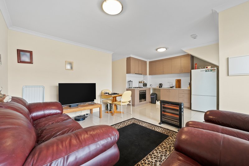 Photo - 3/20 Service Street, Mandurah WA 6210 - Image 8