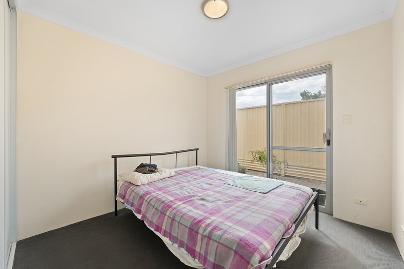 Photo - 3/20 Service Street, Mandurah WA 6210 - Image 13