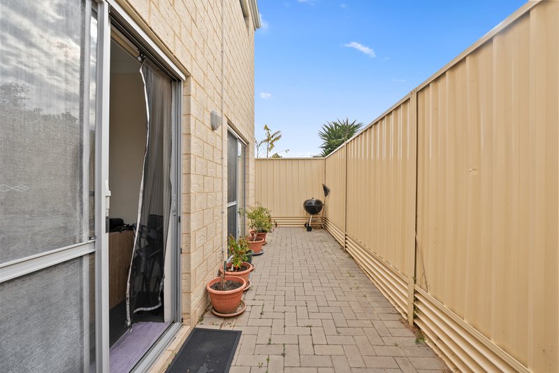 Photo - 3/20 Service Street, Mandurah WA 6210 - Image 22