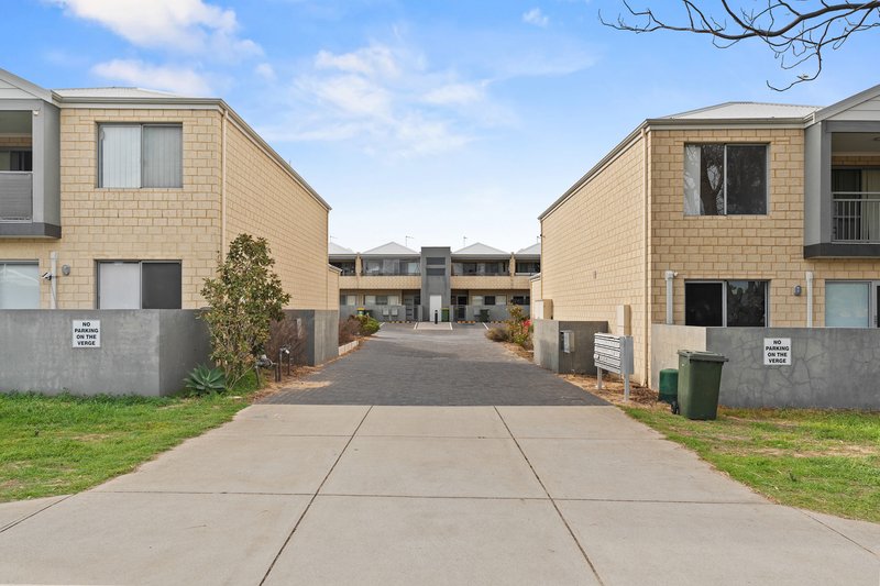 Photo - 3/20 Service Street, Mandurah WA 6210 - Image 23