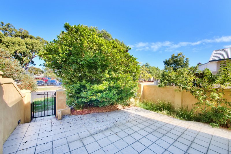 Photo - 3/20 Subiaco Road, Subiaco WA 6008 - Image 3