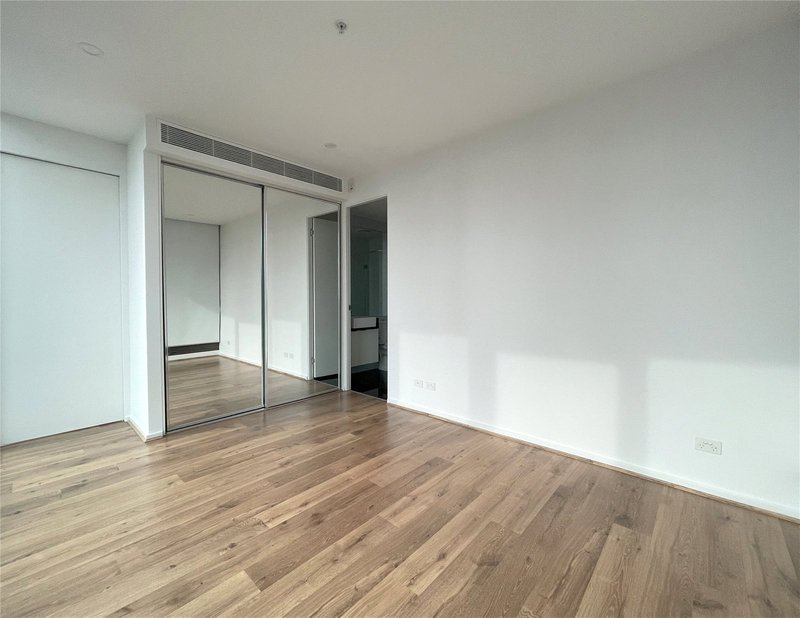 Photo - 3201/151 City Road, Southbank VIC 3006 - Image 5