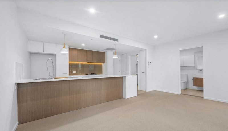 Photo - 3201/16 Aspinall Street, Nundah QLD 4012 - Image 2