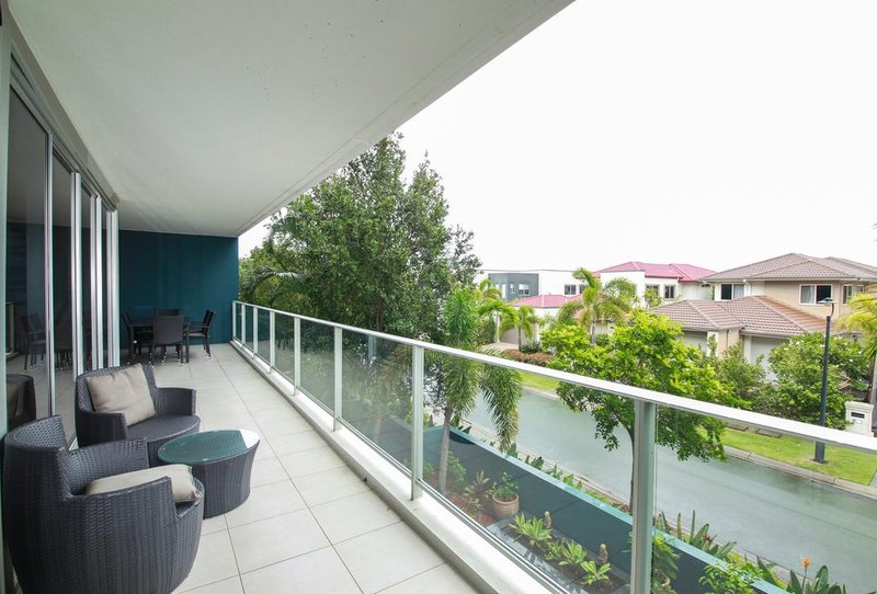 Photo - 3201/2 Activa Way, Hope Island QLD 4212 - Image 3