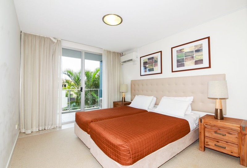 Photo - 3201/2 Activa Way, Hope Island QLD 4212 - Image 9