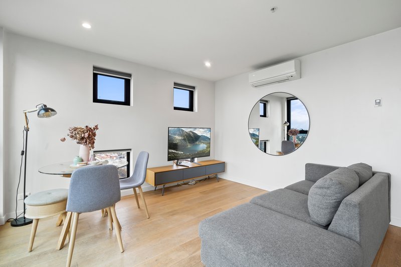 Photo - 3201/58 Clarke Street, Southbank VIC 3006 - Image 2