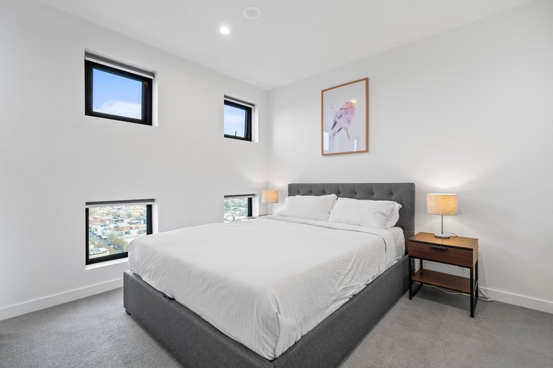 Photo - 3201/58 Clarke Street, Southbank VIC 3006 - Image 6