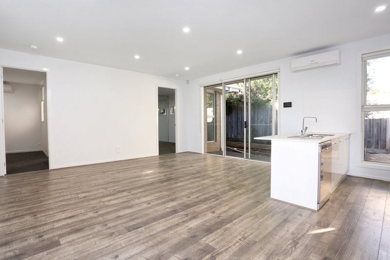 Photo - 3/202 West Street, Glenroy VIC 3046 - Image 4