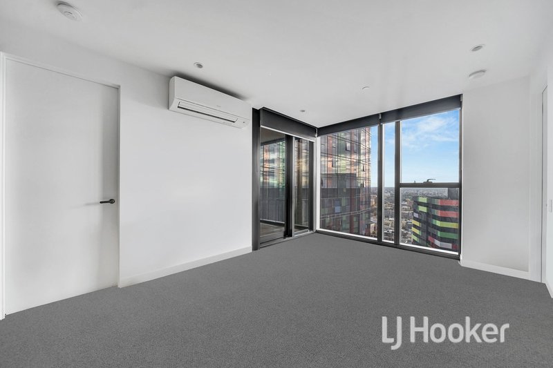 Photo - 3202/170 Victoria Street, Carlton VIC 3053 - Image 2