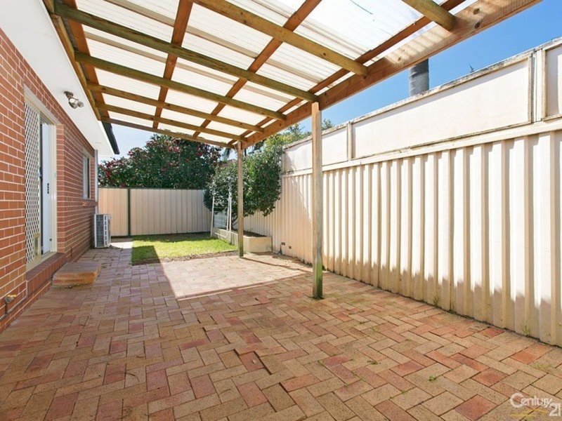 Photo - 3/203 Burraneer Bay Road, Caringbah NSW 2229 - Image 4