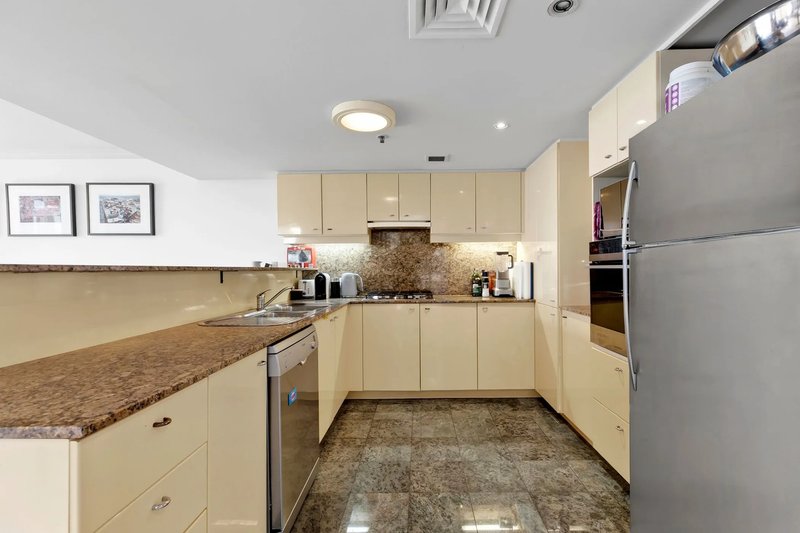 Photo - 3203/148 Elizabeth Street, Sydney NSW 2000 - Image 4