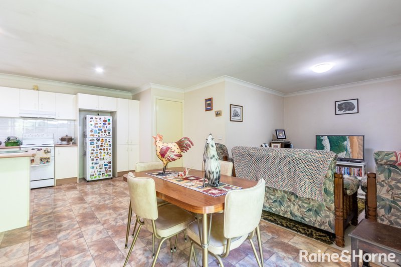 Photo - 3/204B Rocket Street, Bathurst NSW 2795 - Image 2