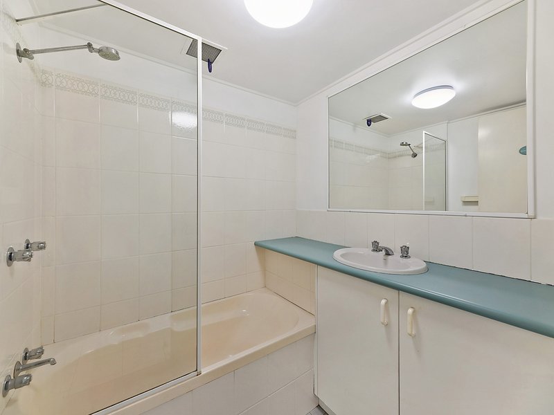 Photo - 3/205 Bradman Avenue, Maroochydore QLD 4558 - Image 11