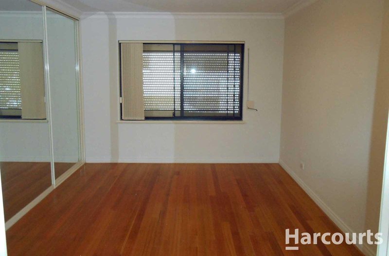 Photo - 3/205 Lakeside Drive, Joondalup WA 6027 - Image 7