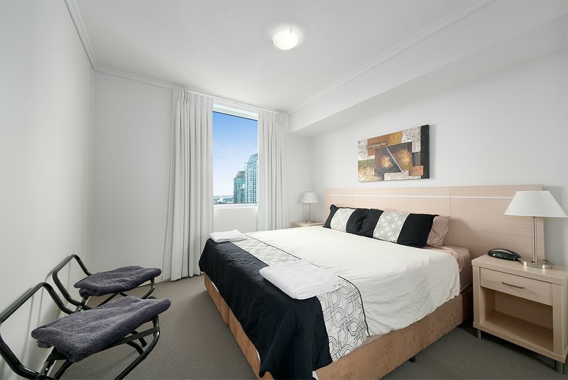 Photo - 3205/151 George Street, Brisbane City QLD 4000 - Image 9