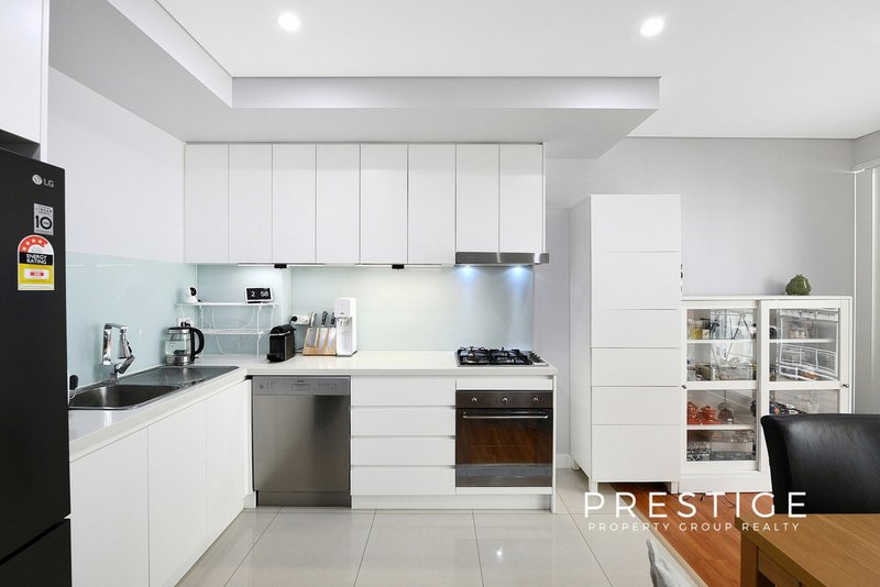 Photo - 320/52-62 Arncliffe Street, Wolli Creek NSW 2205 - Image 3