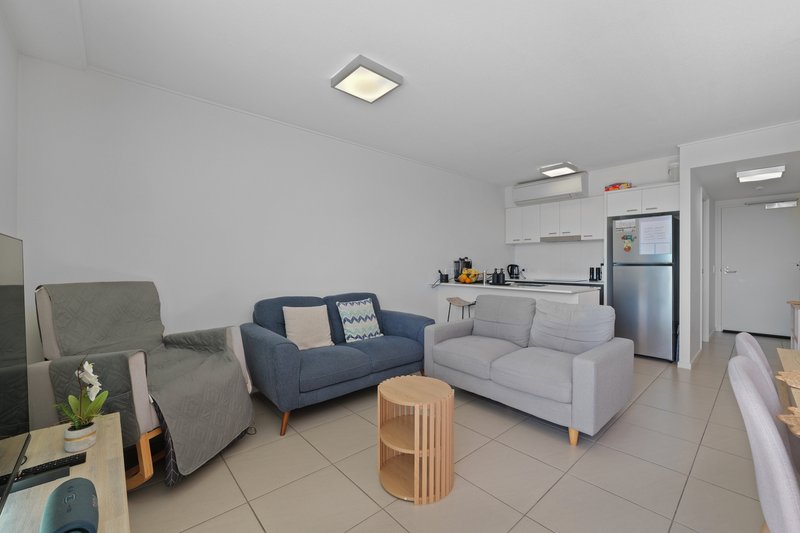 Photo - 3205/3 Emporio Place, Maroochydore QLD 4558 - Image 4