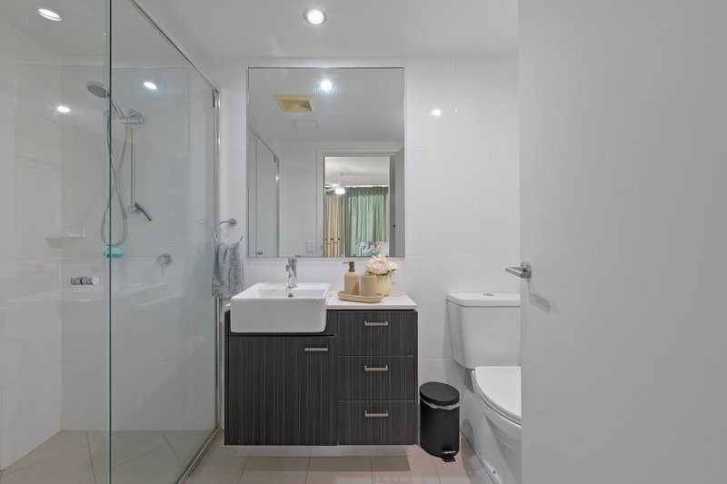 Photo - 3205/3 Emporio Place, Maroochydore QLD 4558 - Image 7