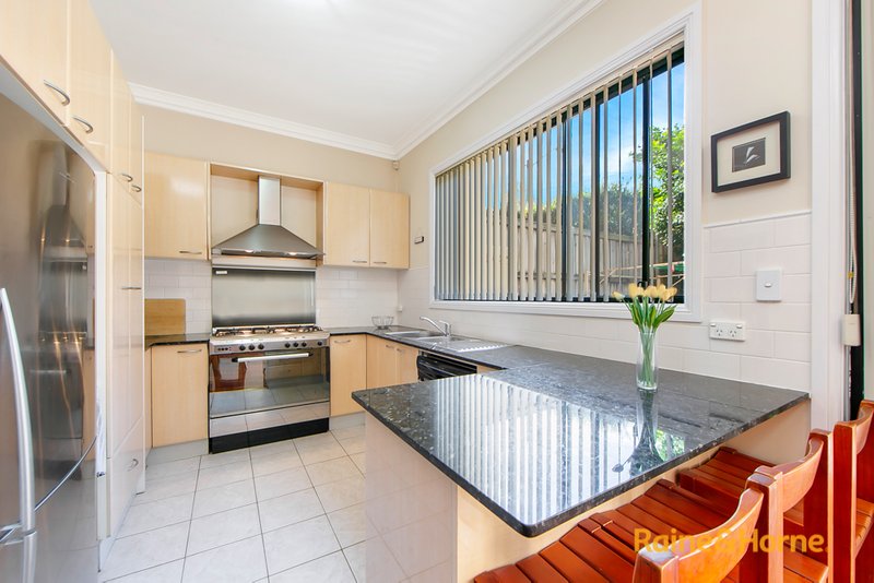 Photo - 3/205A-207A North Rocks Road, North Rocks NSW 2151 - Image 2