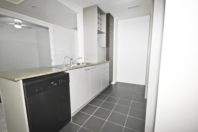 Photo - 3207/141 Campbell Street, Bowen Hills QLD 4006 - Image 7