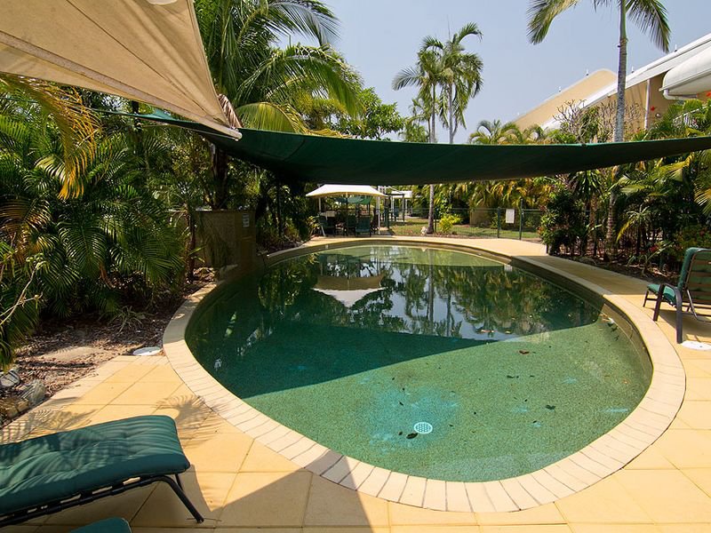 Photo - 32/1-19 Poinciana Street, Holloways Beach QLD 4878 - Image 9