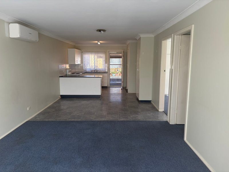 Photo - 3/21-23 Kathleen Street, Tamworth NSW 2340 - Image 2