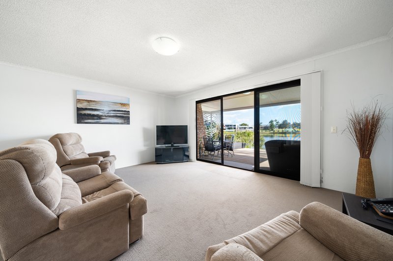 Photo - 3/21 Barbet Place, Burleigh Waters QLD 4220 - Image 9