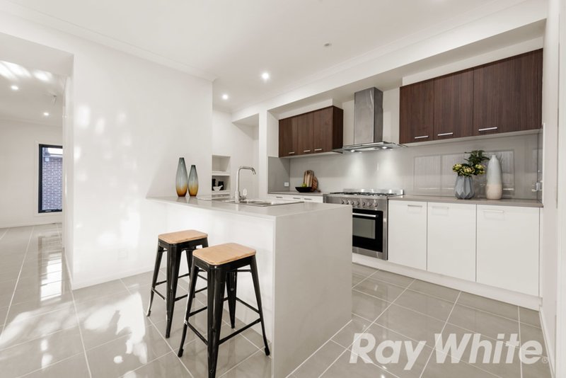 Photo - 3/21 Dudley Street, Mitcham VIC 3132 - Image 3