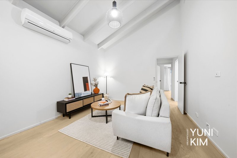 Photo - 3/21 Quaintance Street, Mount Waverley VIC 3149 - Image 4