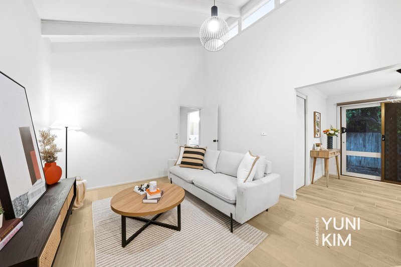 Photo - 3/21 Quaintance Street, Mount Waverley VIC 3149 - Image 6