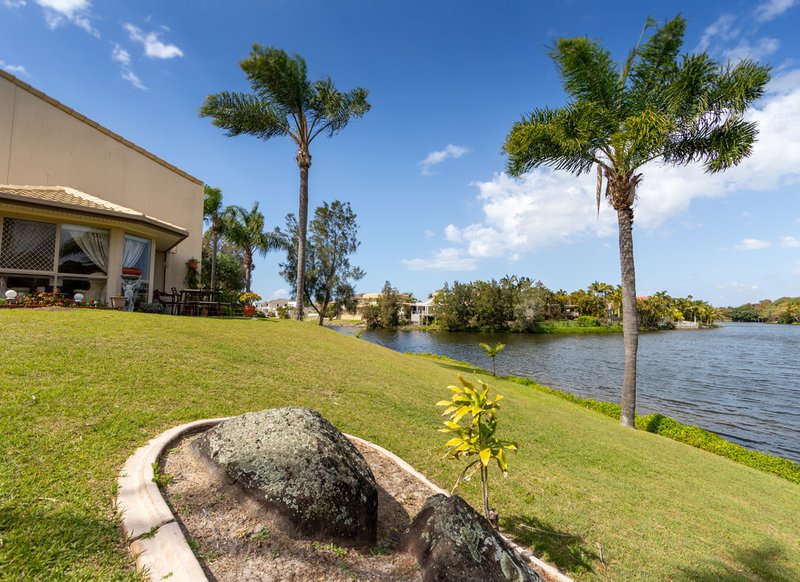 Photo - 32/1 Resort Drive, Robina QLD 4226 - Image 5