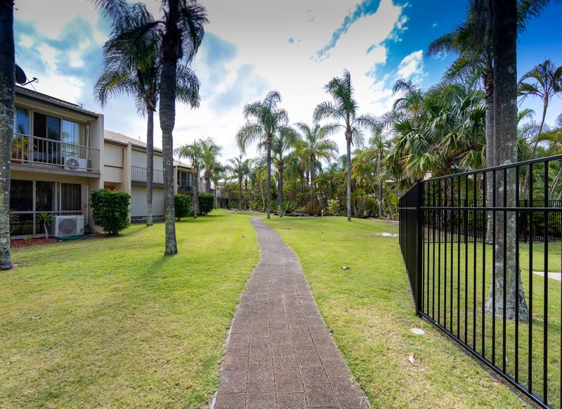 Photo - 32/1 Resort Drive, Robina QLD 4226 - Image 8