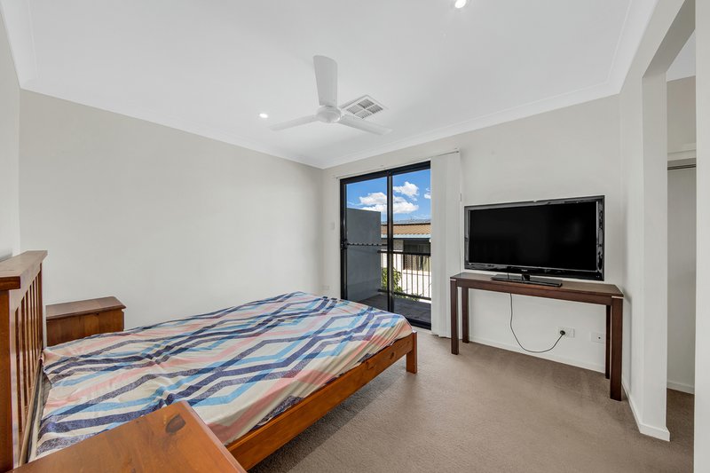 Photo - 3/21 Roberts Street, South Gladstone QLD 4680 - Image 5