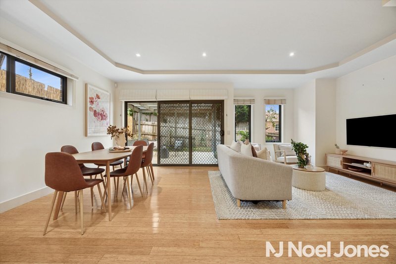 Photo - 3/21 Westfield Drive, Doncaster VIC 3108 - Image 5