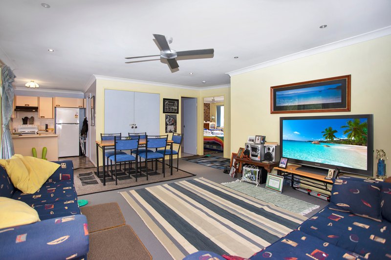 Photo - 3/21 Yamba Street, Hawks Nest NSW 2324 - Image 5