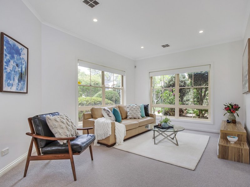 Photo - 32/10 Taronga Place, O'Malley ACT 2606 - Image 2