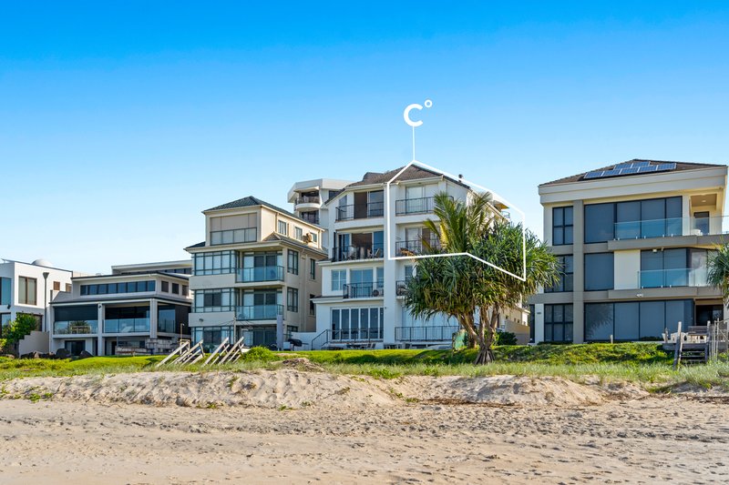 Photo - 3/211 Jefferson Lane, Palm Beach QLD 4221 - Image 1