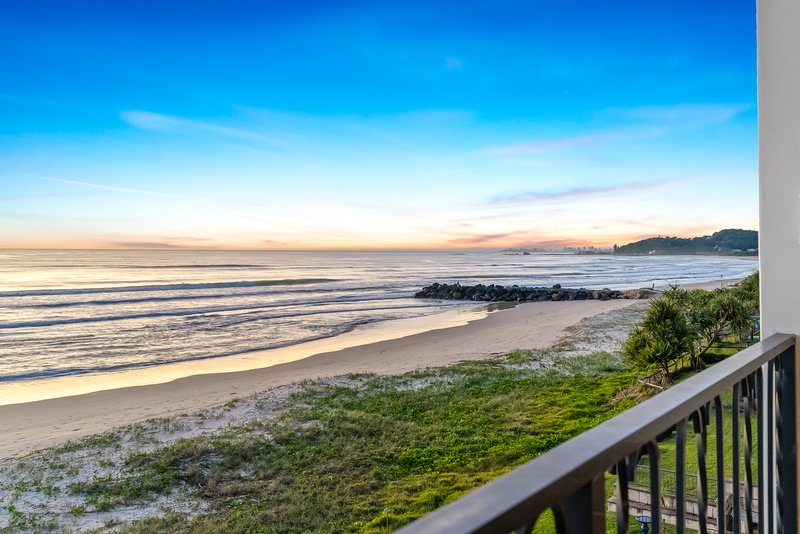 Photo - 3/211 Jefferson Lane, Palm Beach QLD 4221 - Image 18