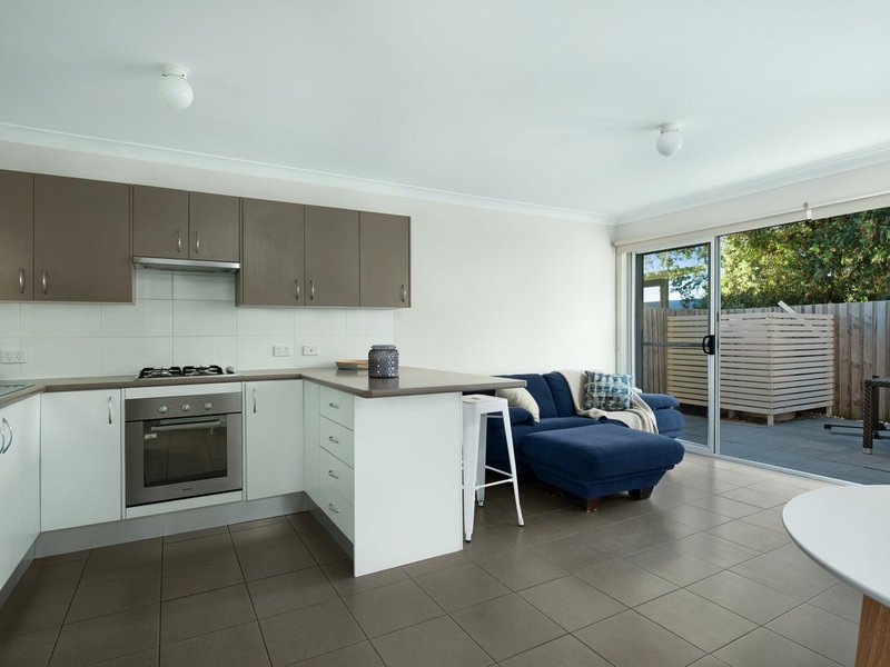 Photo - 3/212 Brunker Road, Adamstown NSW 2289 - Image 2