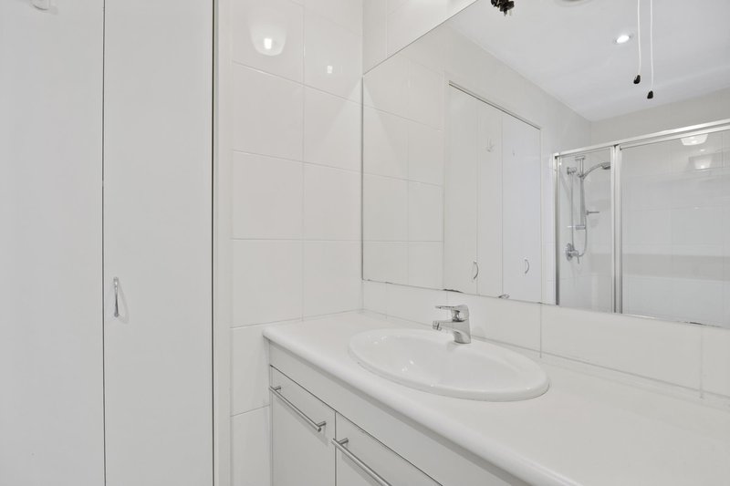 Photo - 32/12 Challis Street, Dickson ACT 2602 - Image 7