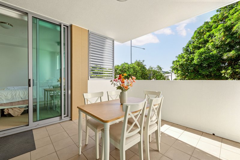 Photo - 3212/126 Parkside Circuit, Hamilton QLD 4007 - Image 3