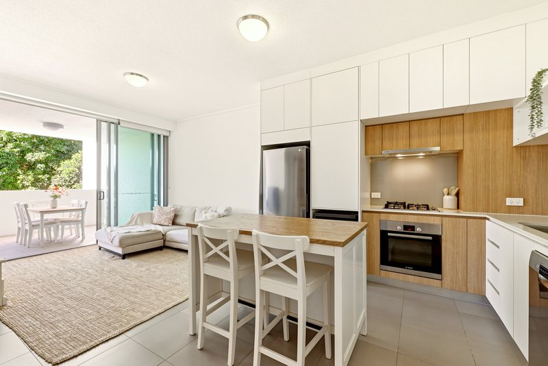 Photo - 3212/126 Parkside Circuit, Hamilton QLD 4007 - Image 4