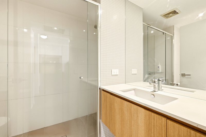 Photo - 3212/126 Parkside Circuit, Hamilton QLD 4007 - Image 8