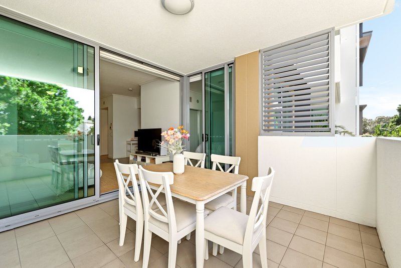 Photo - 3212/126 Parkside Circuit, Hamilton QLD 4007 - Image 10