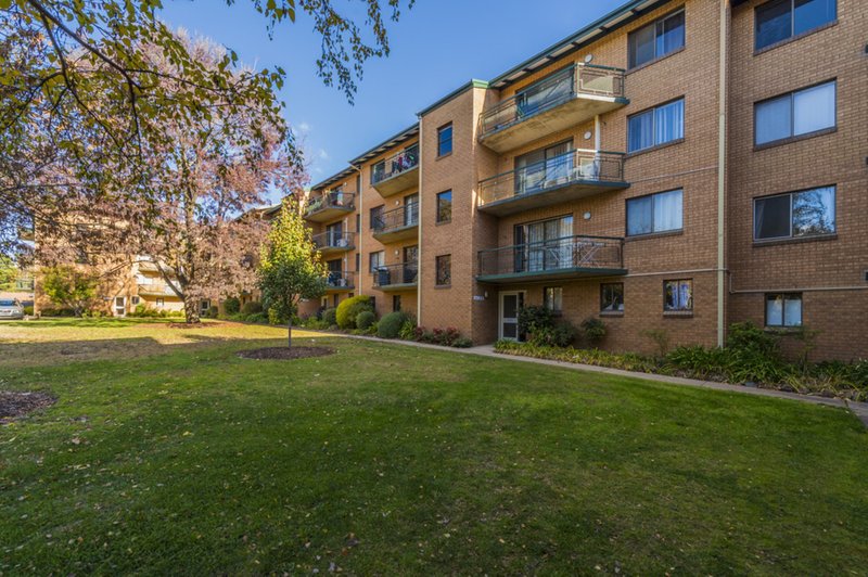 Photo - 32/13-15 Mowatt Street, Queanbeyan NSW 2620 - Image 15